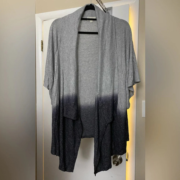 NWOT Status By Chenault Nordstrom Ombre Dip Dye Cardigan Sweater Gray Size Small - Picture 2 of 8